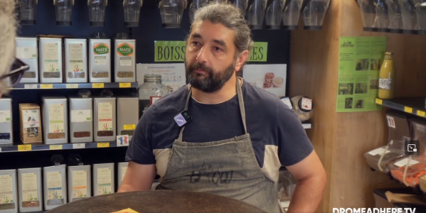 Retour en vidéo sur la création des locaux du bocal par Dromaadhere.tv