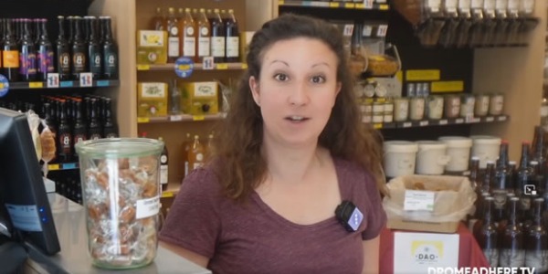 Retour en vidéo sur Les locaux du Bocal de Saint Jean de Muzols avec Dromeadhere.tv